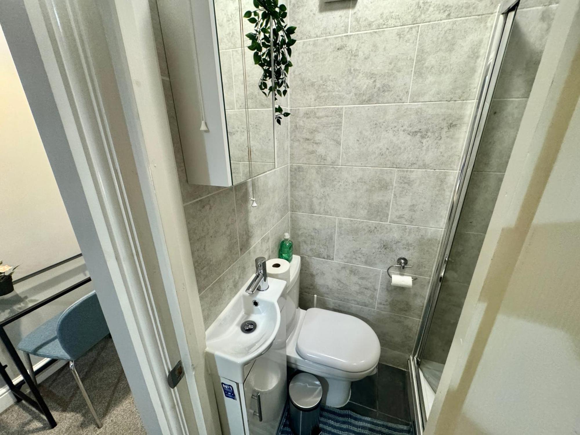 Modern En-Suite Rooms By Finsbury Park Station 8 Mins To King'S Cross By Tube London Bagian luar foto