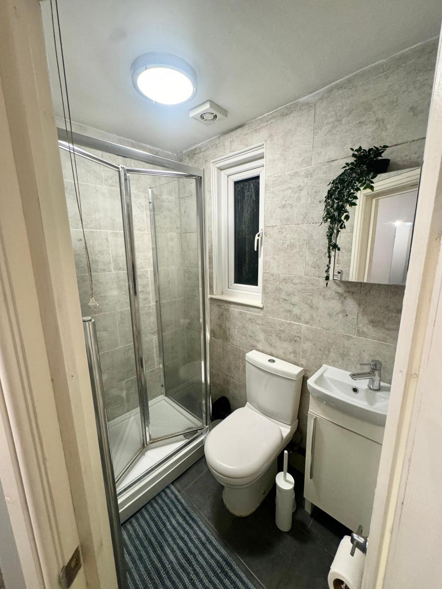 Modern En-Suite Rooms By Finsbury Park Station 8 Mins To King'S Cross By Tube London Bagian luar foto